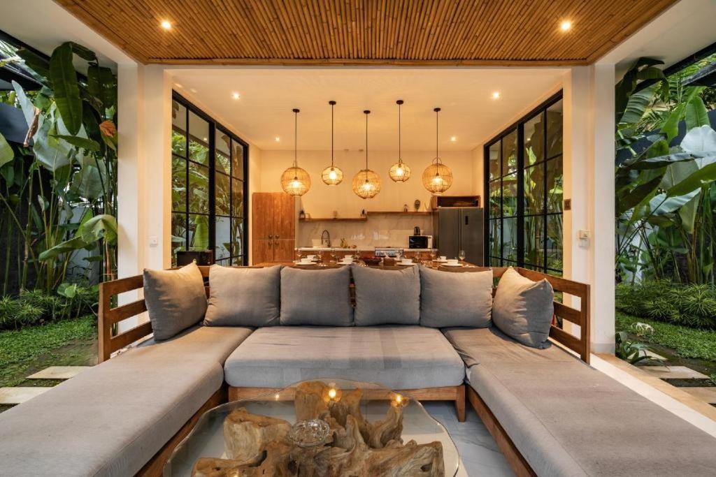 Luxury Escape 6 Bedroom Tropical Private Villa Cyn Ubud  Exterior photo